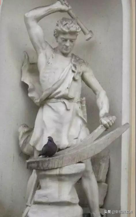 神奇的视觉错位图30张,神奇的错位照片