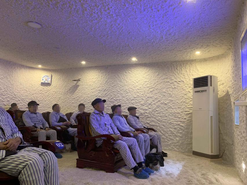 为尘肺病患者撑起一片蓝天,尘肺病患者的工作环境