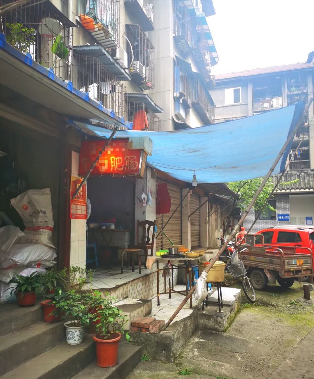 几十年的老字号卤菜,成都卖得最火爆的卤肥肠