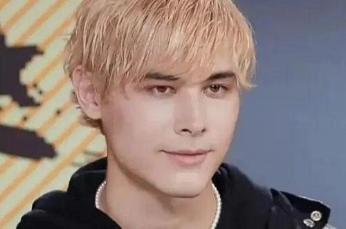 俄罗斯在逃王子利路修的意外人生——“我想回家”