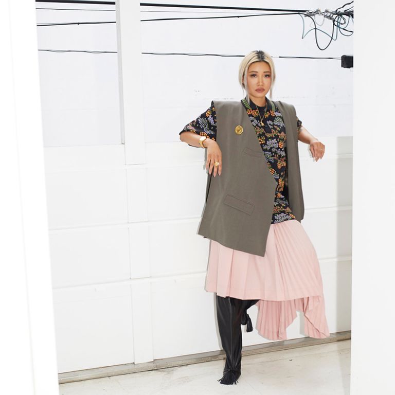 王一博西装复古风,王一博的心头肉