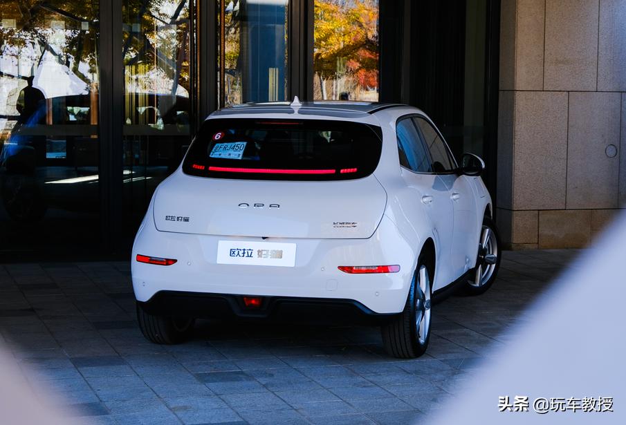 10万左右性价比高的车欧拉新车,2023款欧拉好猫尊荣型落地价