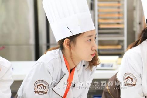 欧米奇学出来好找工作吗,欧米奇学烘焙怎么样