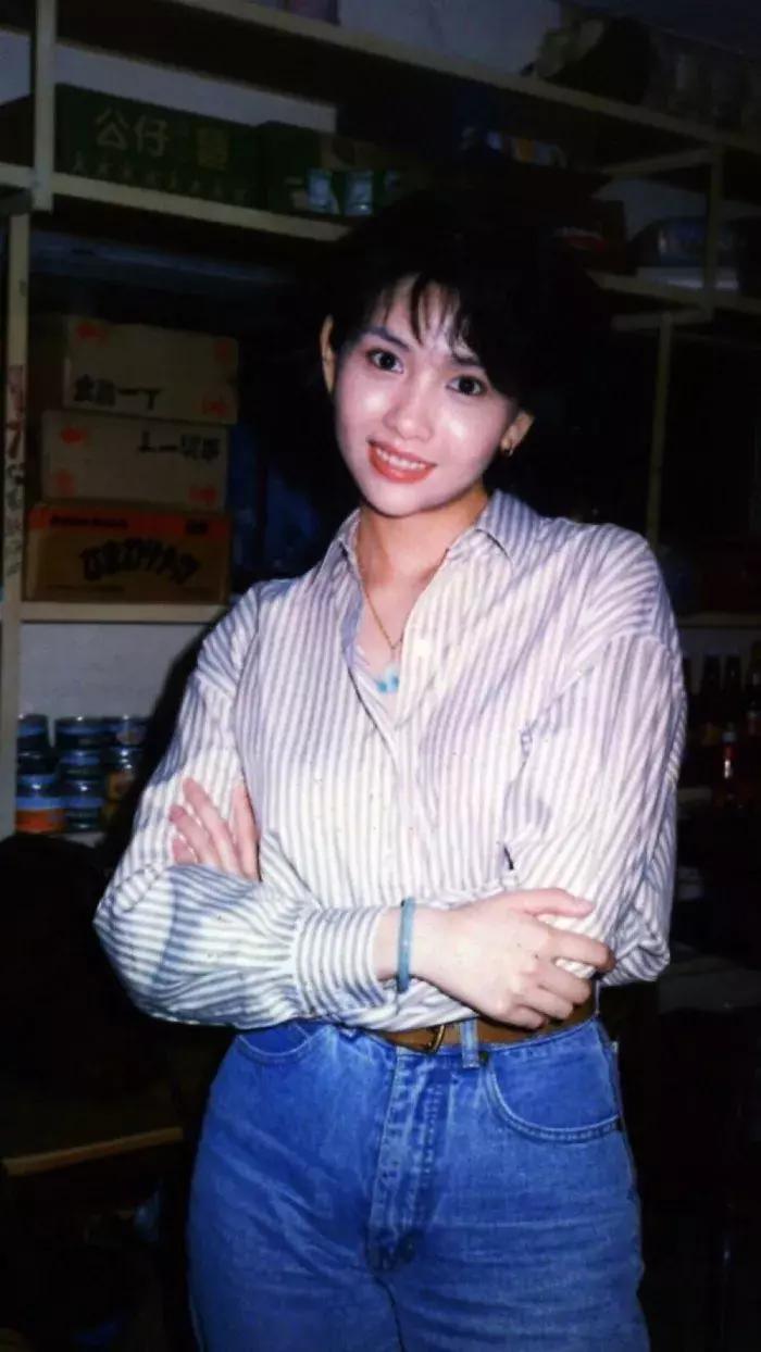 港风必备单品,流行的港风穿搭