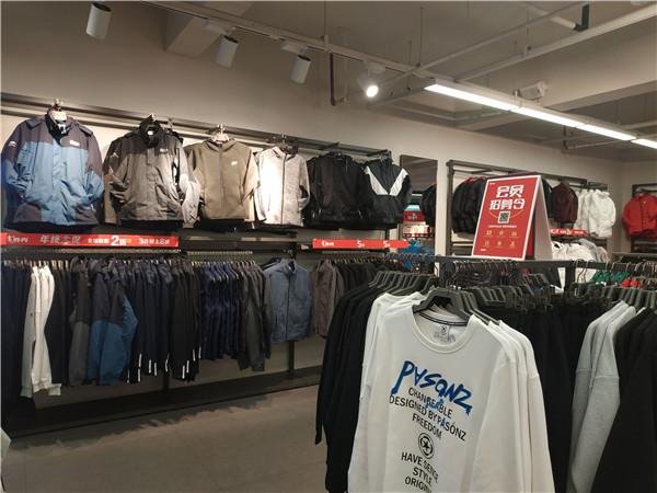 晋江鞋都安踏,福建晋江李宁安踏运动鞋