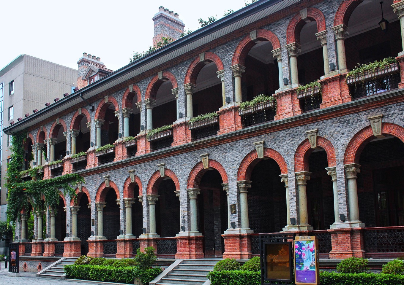 《色戒》中的近代风貌,曾经的一段屈辱历史,如今的上海灵魂