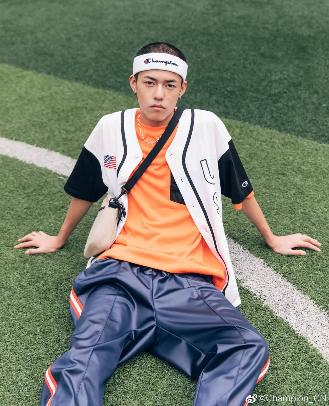 老铁放肆购!潮牌1~3折起,衣麦仓哈尔滨银泰店被时尚咖“攻陷”