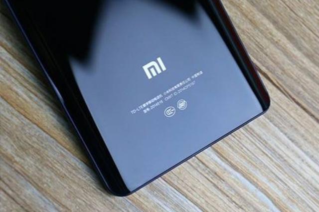 小米6为什么被称为神机,一代神机小米6刷上win10操作系统