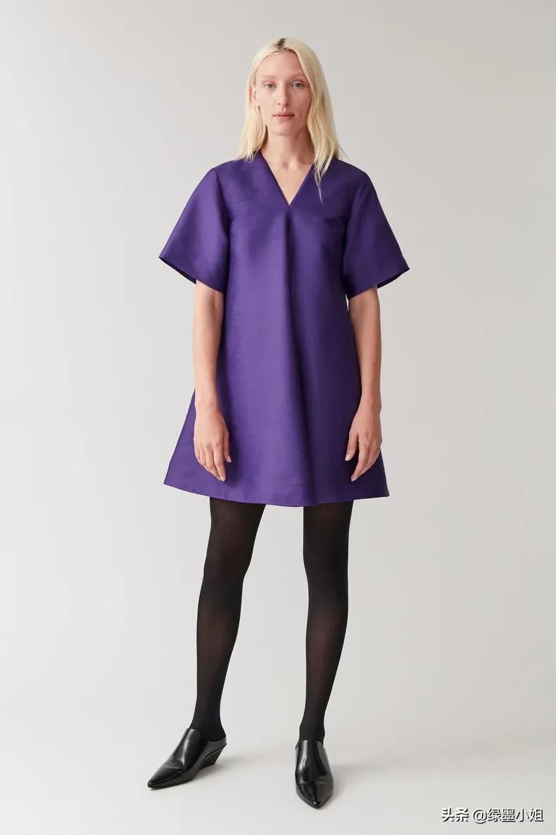 林允重新解锁时尚新看法,林允韩国时尚穿搭