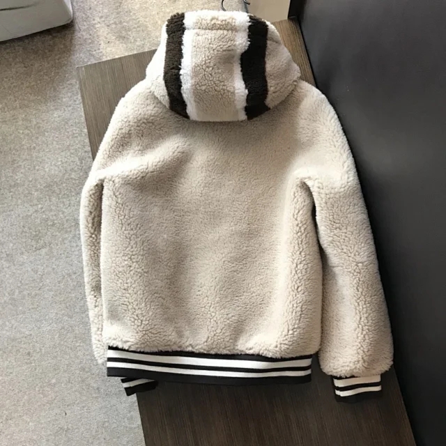 lv发布曼巴羊羔,lv中国首发皮毛一体皮衣