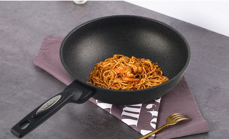 最新款无烟不粘锅,一款又便宜又实用的不粘锅