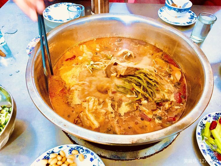 新安老家怀旧行，洛玻砂岩矿成为历史，洛阳水泥厂辉煌不再