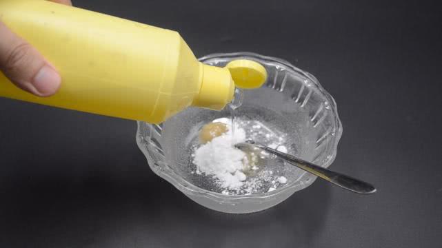 消灭蟑螂的好办法在家里就能解决,消灭蟑螂不用小苏打的方法