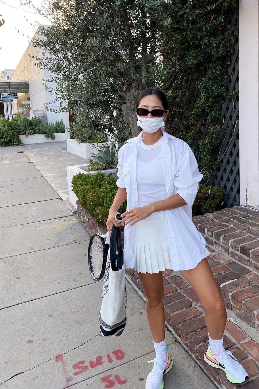 瑜伽服后面的球,瑜伽服后面蝴蝶结