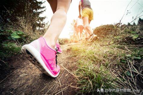 六个月孕妇崴脚了怎么办,如何训练3个月宝宝脚部力量