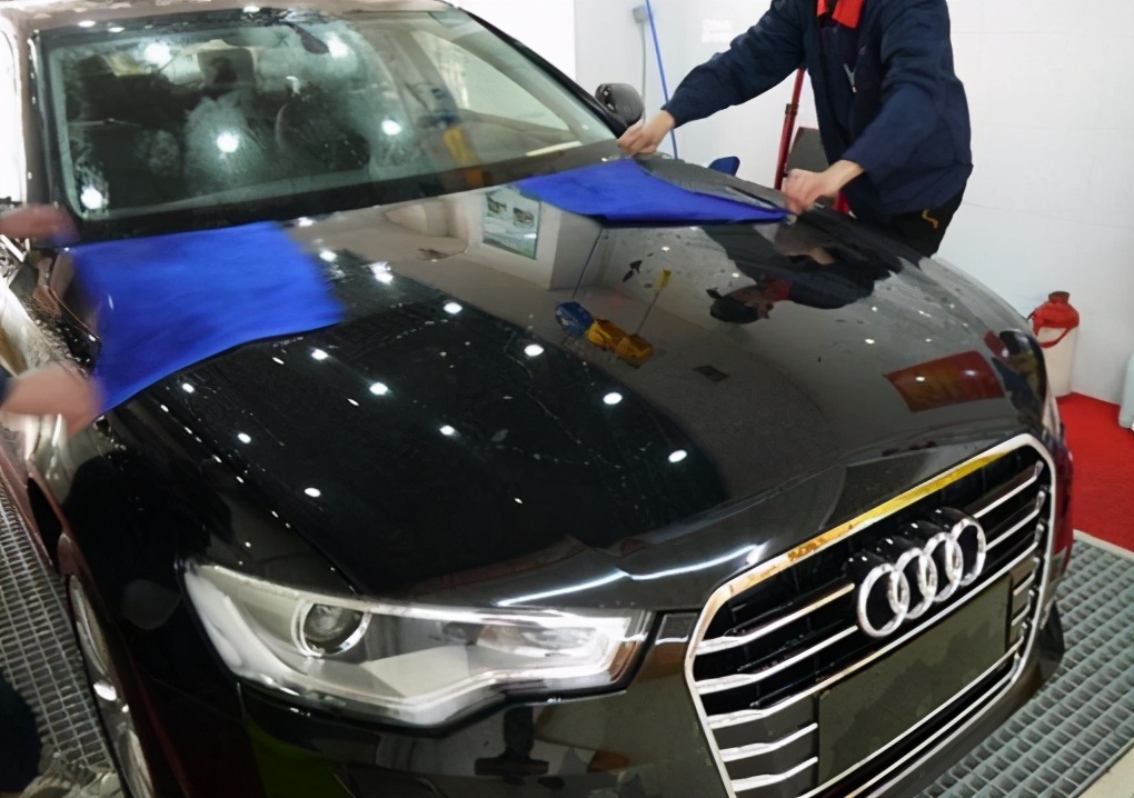 隐形车衣和打蜡镀晶有哪些区别,新车需要打蜡或者镀晶隐形车衣