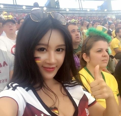 因一张照片一夜爆红的明星,因照片意外走红的人