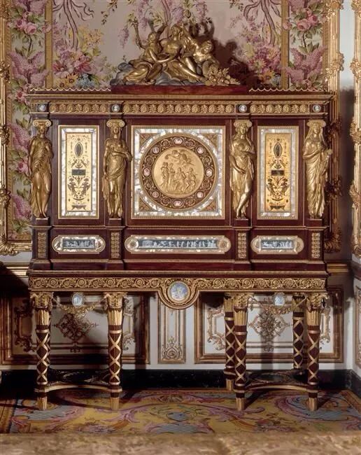 价值200000000人民币的珠宝长啥样？看到的时候人们都惊呆了