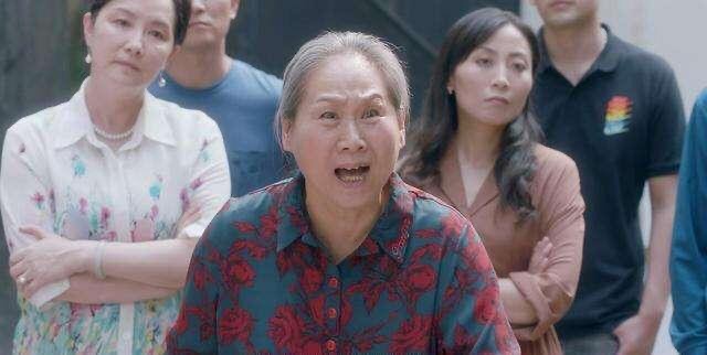 她在《我不是药神》感动了很多人,却在电视剧《安家》让人牙痒痒