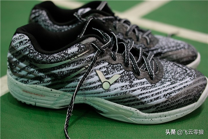 飞云a922评测,羽毛球鞋排行榜前十名中羽