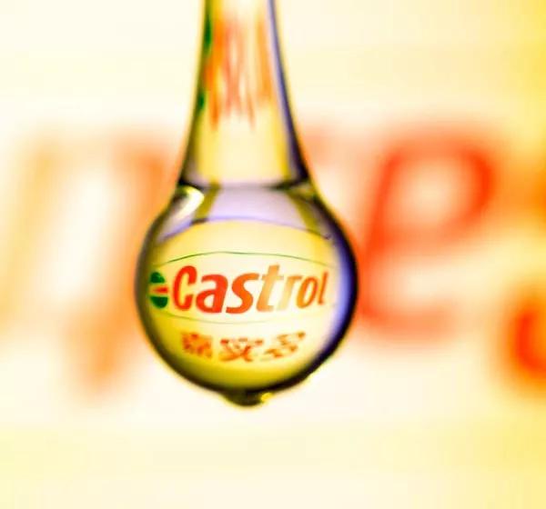 真正的世纪大片绿巨人的脚印配嘉实多