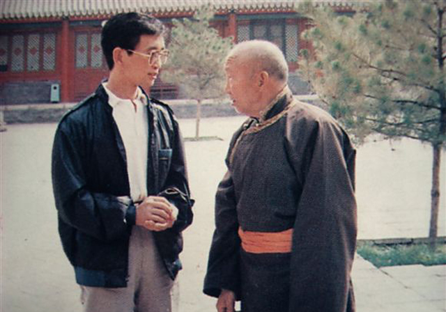 “气功大师”严新:90年代引起“气功热”,记录磁带卖80一盒