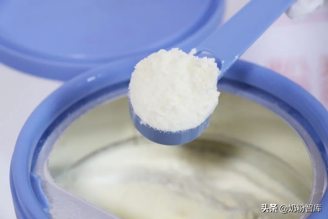 伊利金领冠菁护奶粉的优点缺点,伊利金领冠睿护草饲奶粉