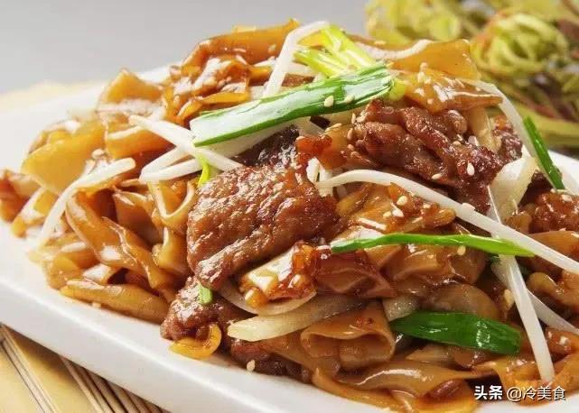 炒河粉怎么做简单又好吃,如何炒河粉又好吃又简单