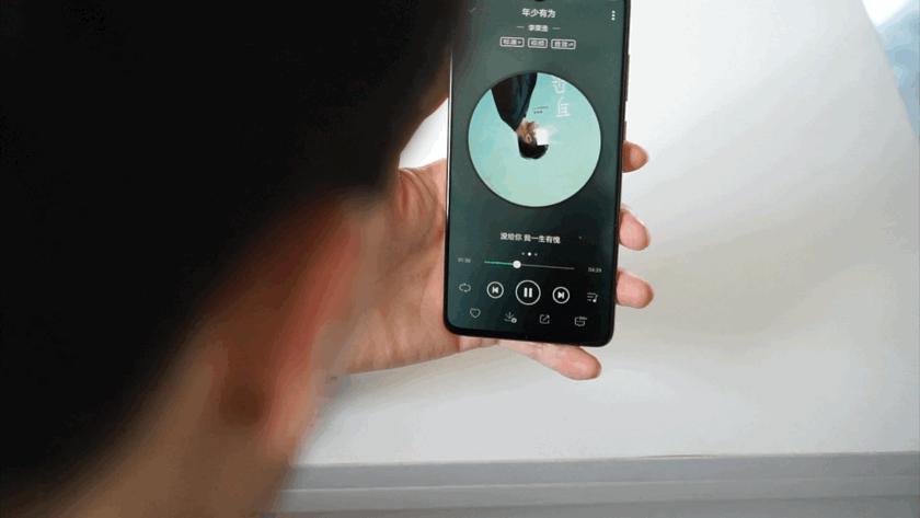 荣耀蓝牙耳机flypods3与青春版,荣耀无线耳机flypods青春版海外