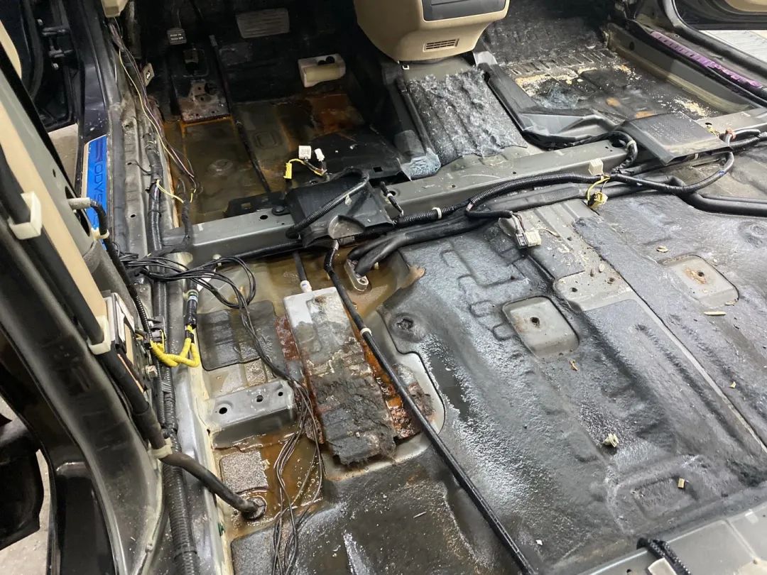 怪兽修车翻新奥迪q7,怪兽修车老车翻新