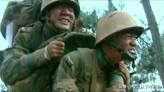 伍六一跟许三多介绍钢七连,士兵突击伍六一和伍万里