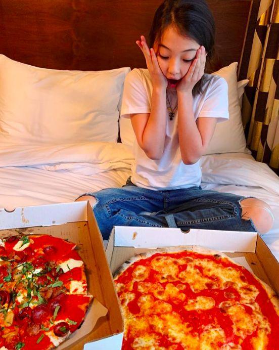 blackpink领奖看ellagross跳舞,blackpink小师妹唱歌