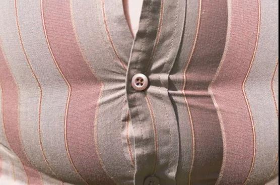 懒人躺着瘦腰减肚子最快的方法,躺着瘦腰减小腹