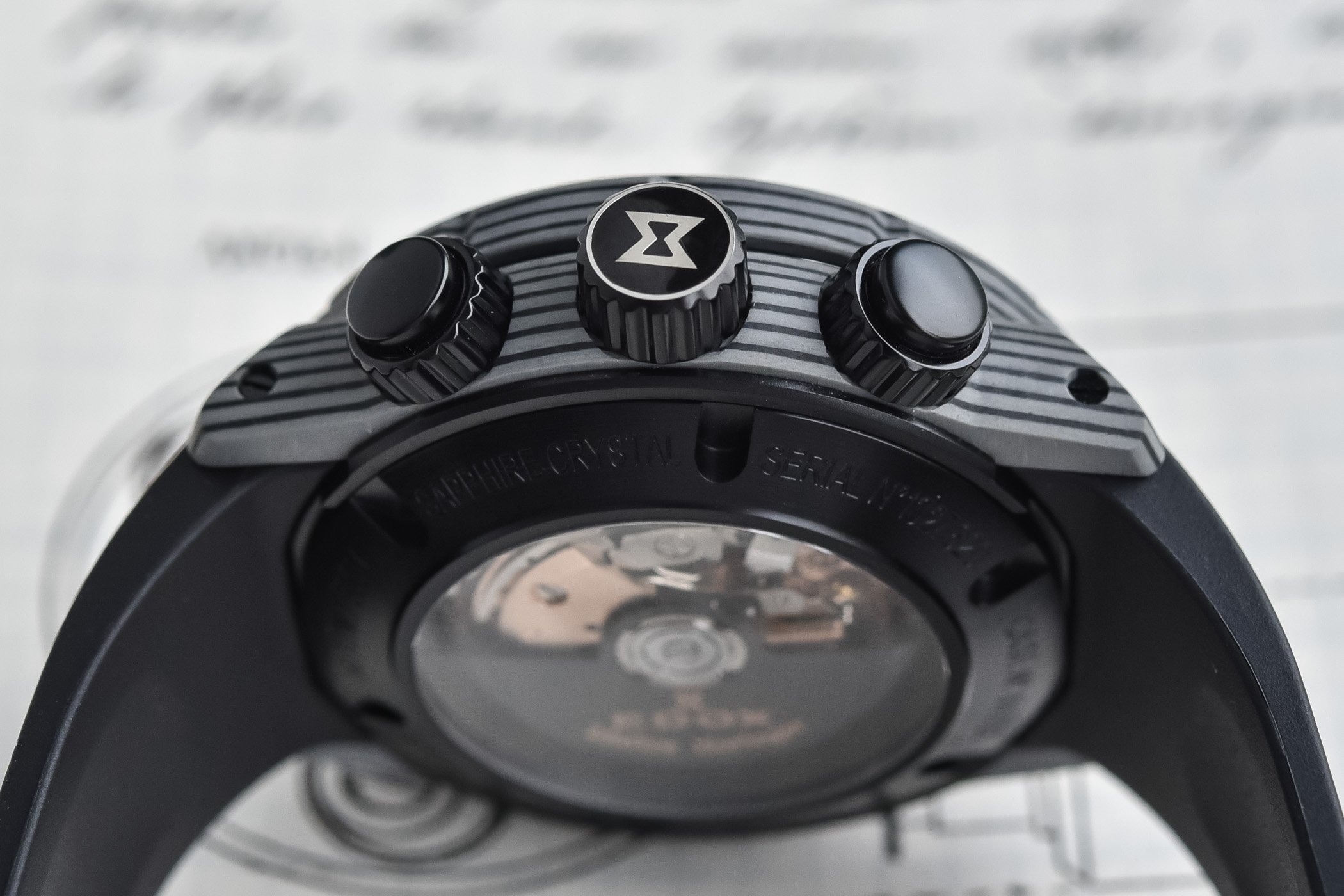 Edox依度CO-1Carbon计时码表——为海上竞速而生