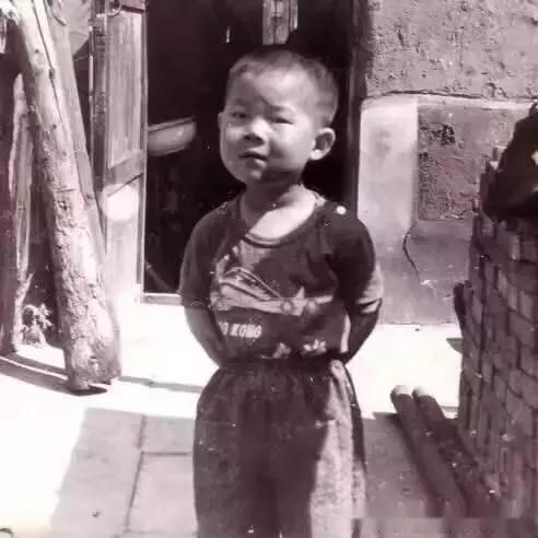 郭德纲岳云鹏在同龄人中成就,岳云鹏连续13年为郭德纲庆生