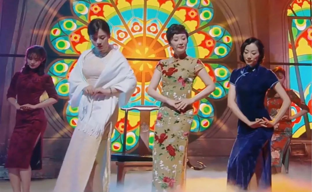 关于什么样的身材适合穿旗袍,穿旗袍穿的不是身材而是风韵