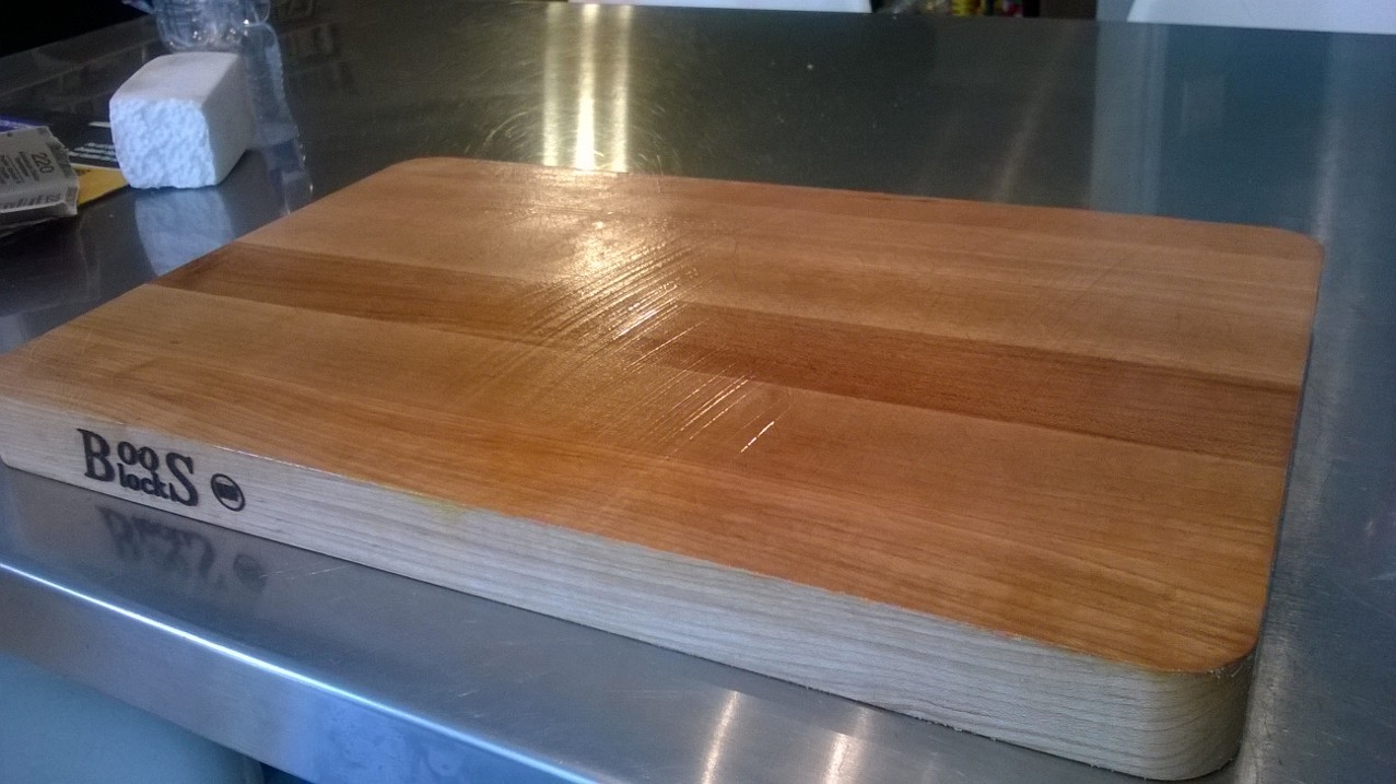 新买的砧板裂开怎么办,新砧板开裂是什么原因