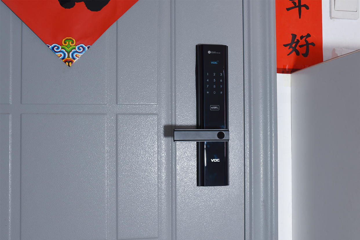 voc指纹锁怎么用密码开门,华为voc智能门锁指纹