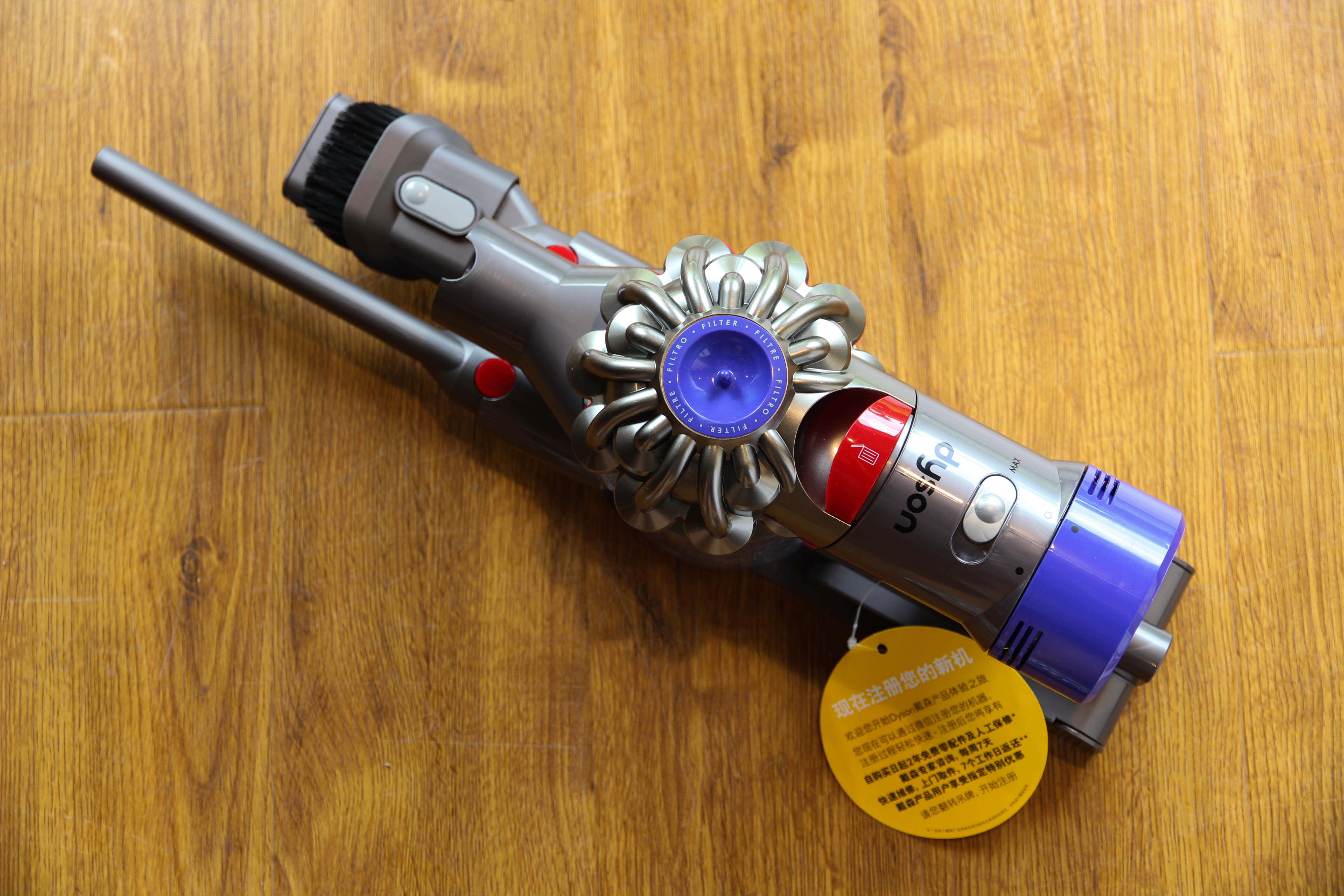 戴森吸尘器v8fluffyorigin拆洗,戴森吸尘器v8如何选择