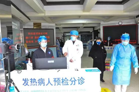 疫情期间向医护人员致敬的话语,致敬医护人员文案短句干净可爱