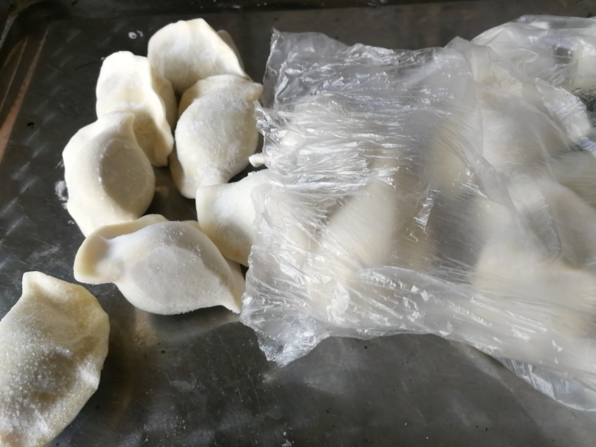 速冻饺子怎么储存不干裂,饺子怎么冻就不裂缝