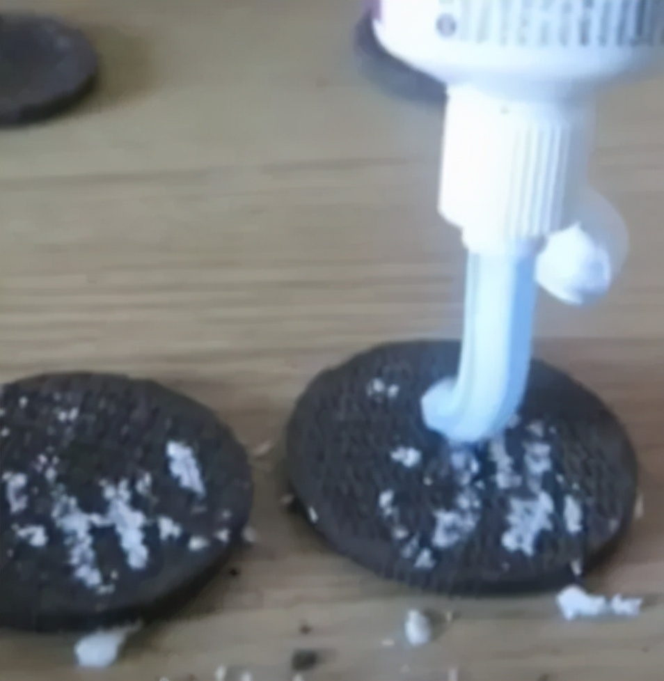 到底有多少人喜欢饼干,很多人为什么喜欢用牙膏