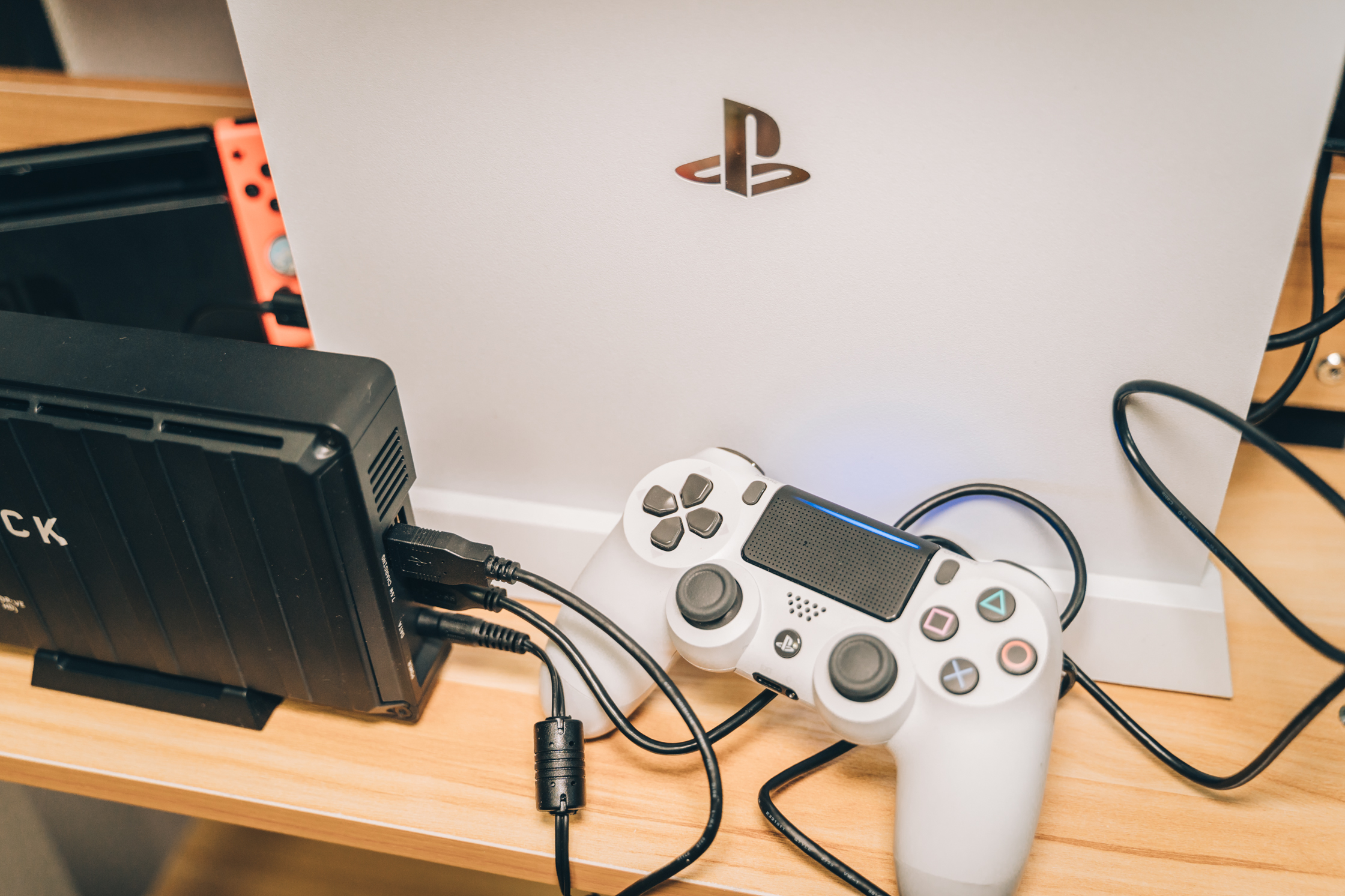 西部数据wd5000bpkt硬盘,西部数据wd1tbtype-c移动固态硬盘