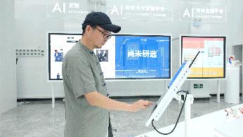 方建强:从普通版师到各大赛裁判员,服装制版师的天花板在哪?