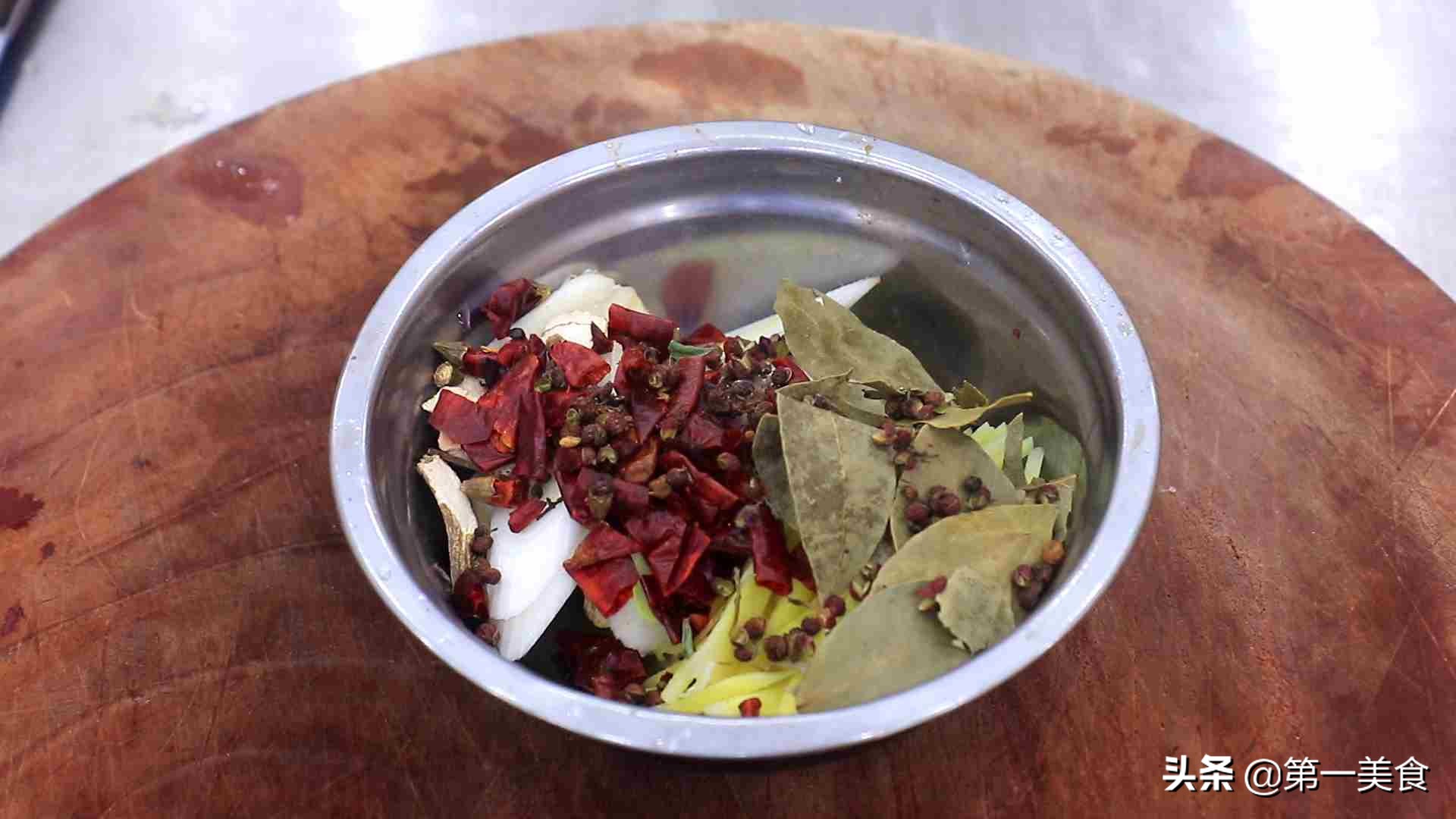 厨师教你家常豆腐的做法,千叶豆腐的做法视频厨师长