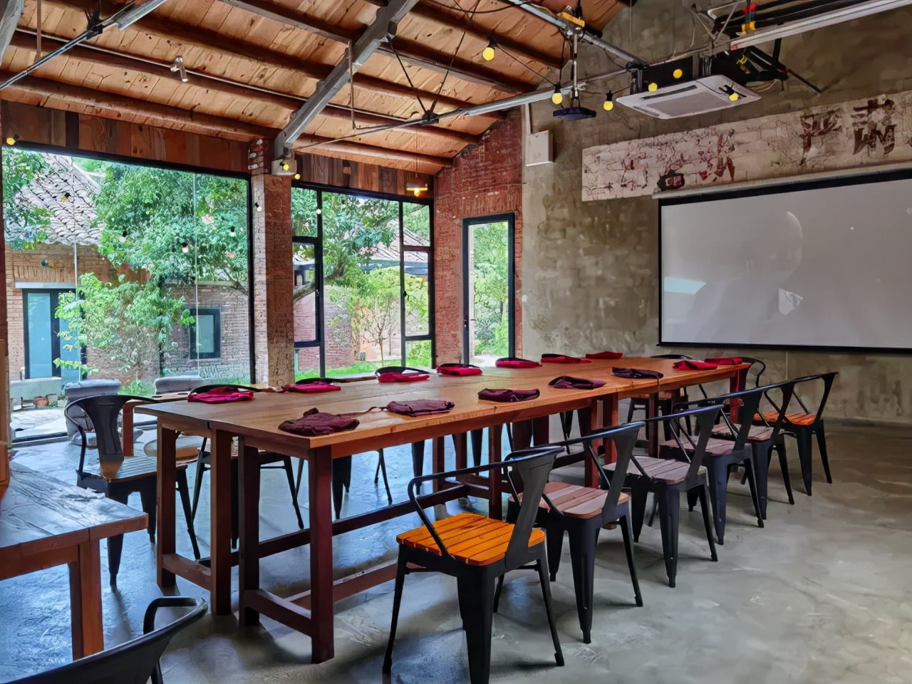 广州从化山野间隐奢桃源民宿，诗意野趣手作做个小木匠丨菁木山舍