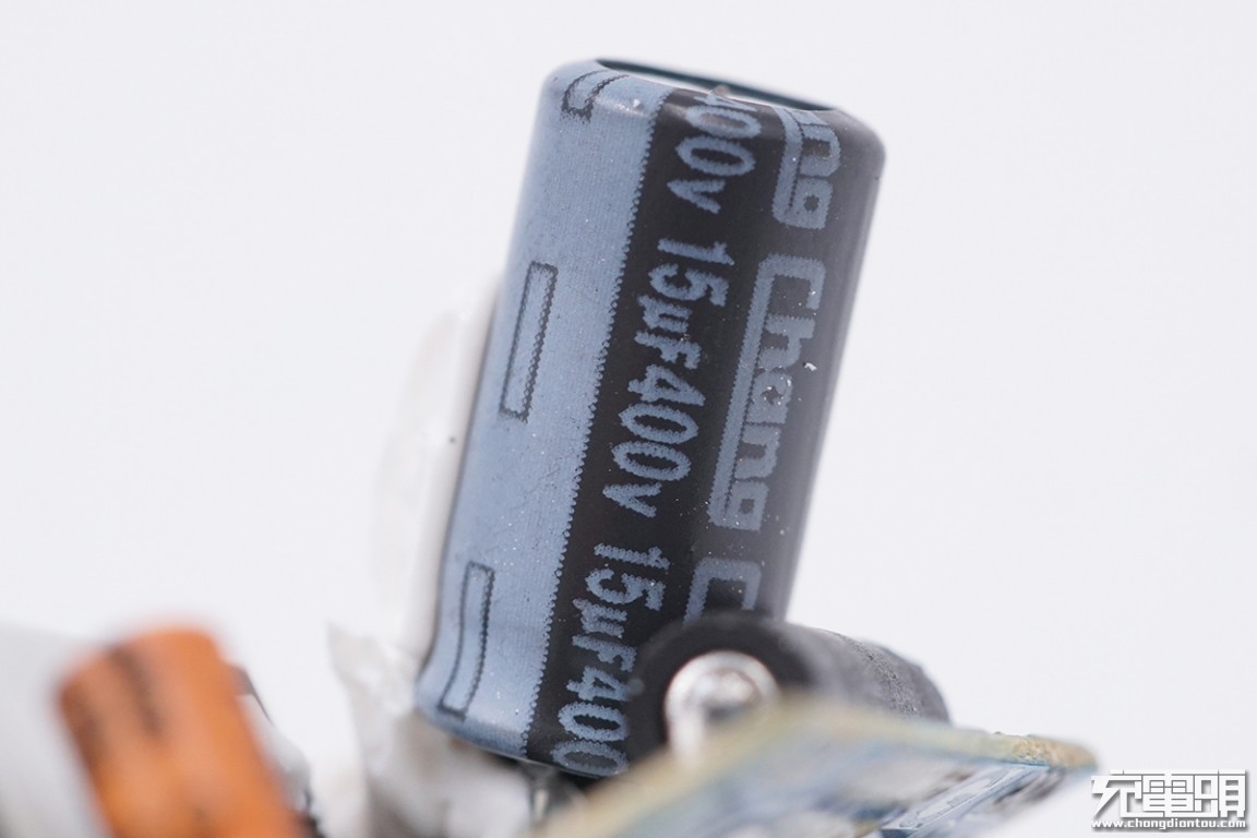 拆解三星s10+,拆解三星45瓦充电器