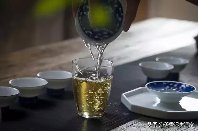 白茶好喝吗什么口感,是不是所有的白茶都是越放越好喝