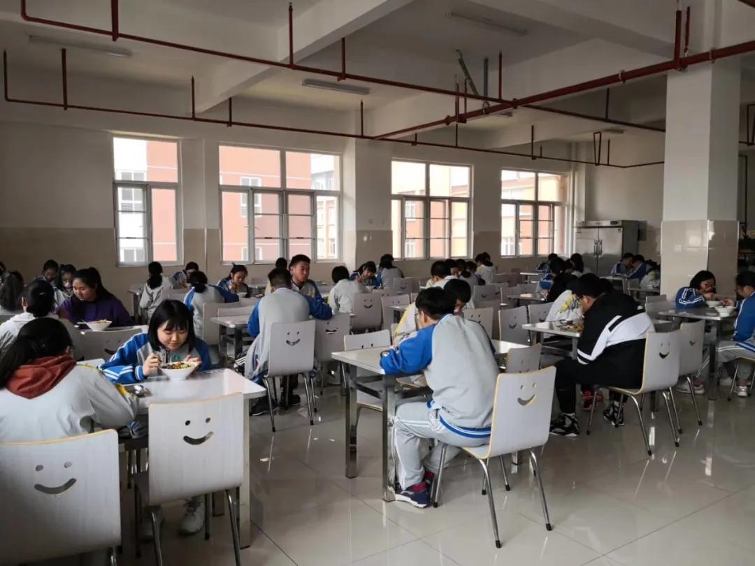 昆明市疫情防控情况学校几号开学,昆明疫情防控消息高中开学