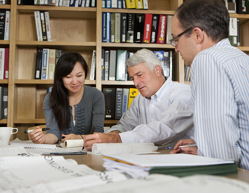 20年楼梯房和高层电梯房哪个好,十年后电梯房和楼梯房的优势